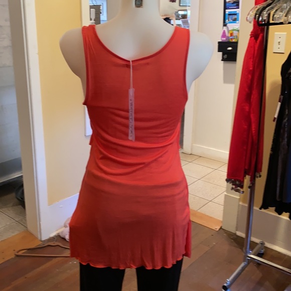 Tank top - Picture 2 of 3